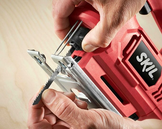 How To Install A Jigsaw Blade